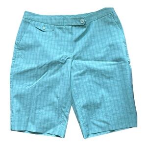 BROOKS BROTHERS Bermuda shorts in light sea foam green/white, size 4, Reduced